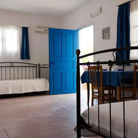 Apartment Vrahia *