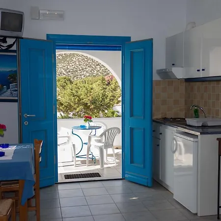 Vrahia Apartment *