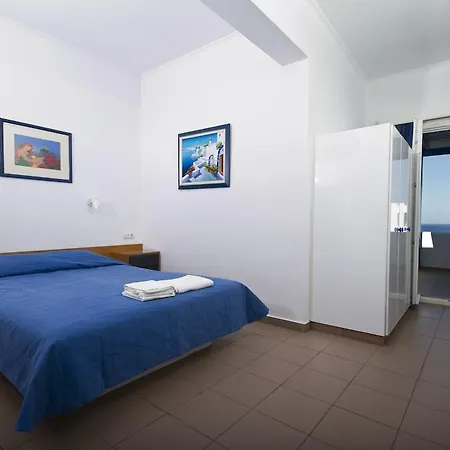 Apartment Vrahia *
